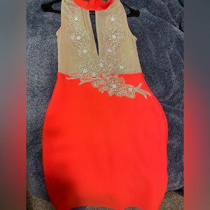 Chiccotureonline, size large, colors: Peach and Off-White